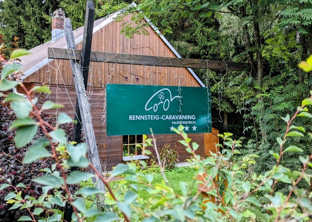 Rennsteig-Caravaning Valentinsteich — foto
