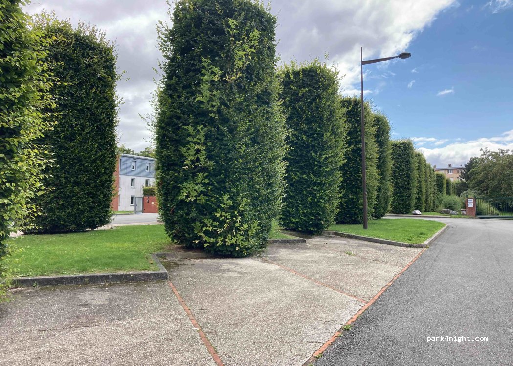 (02100) Saint-Quentin - 6 Rue du Commandant Cousteau — foto