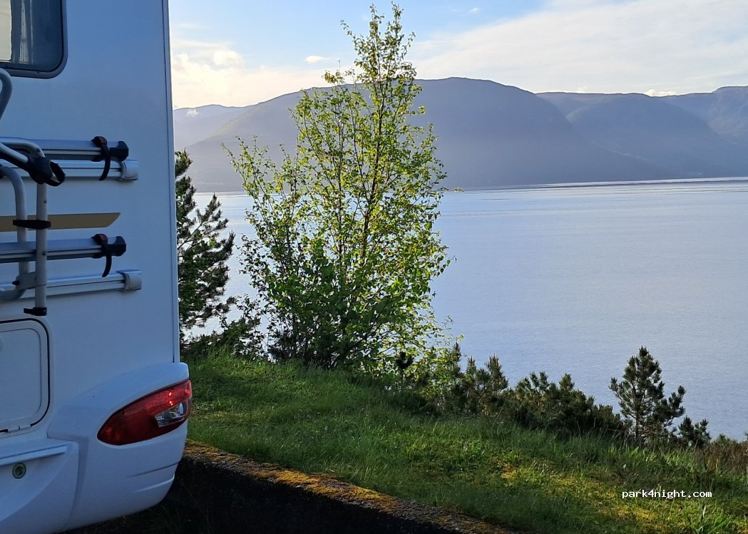 (6953) Leirvik i Sogn - Primær Fylkesveg 607 — foto 2