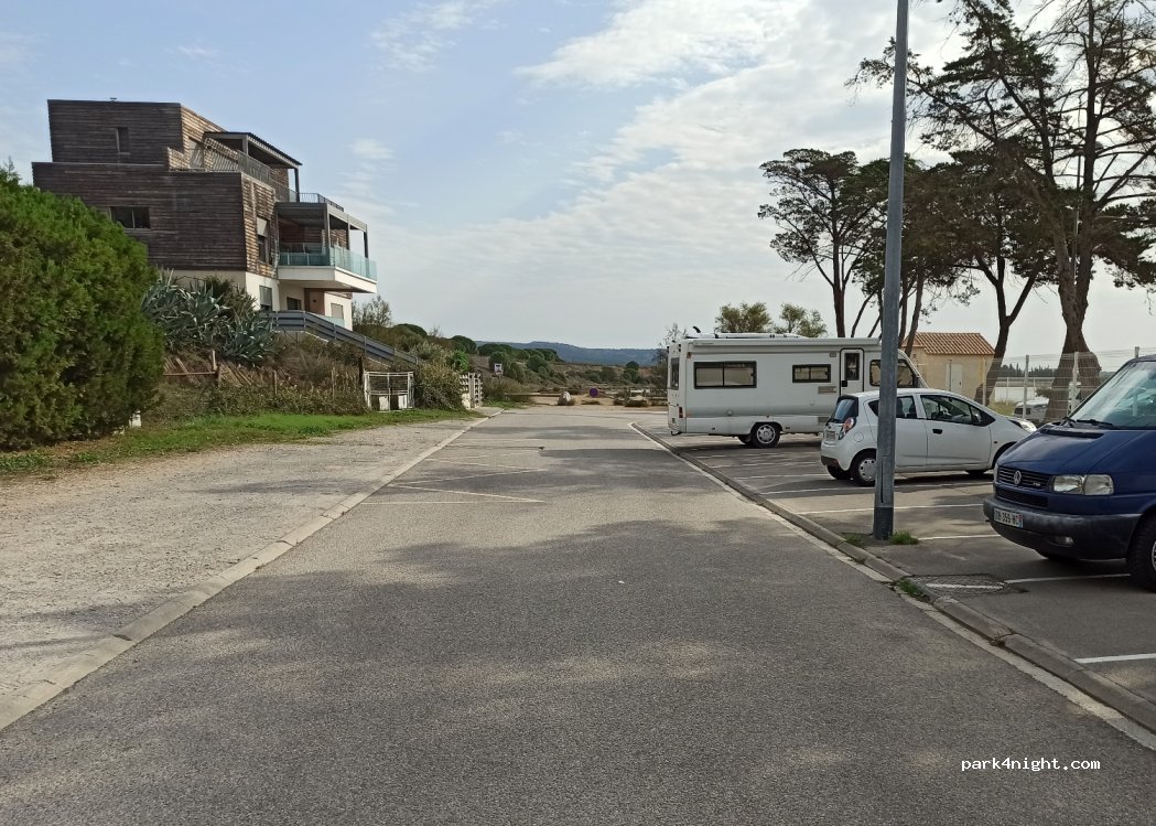 (11100) Narbonne - 43 Rue des Nautiquards — foto
