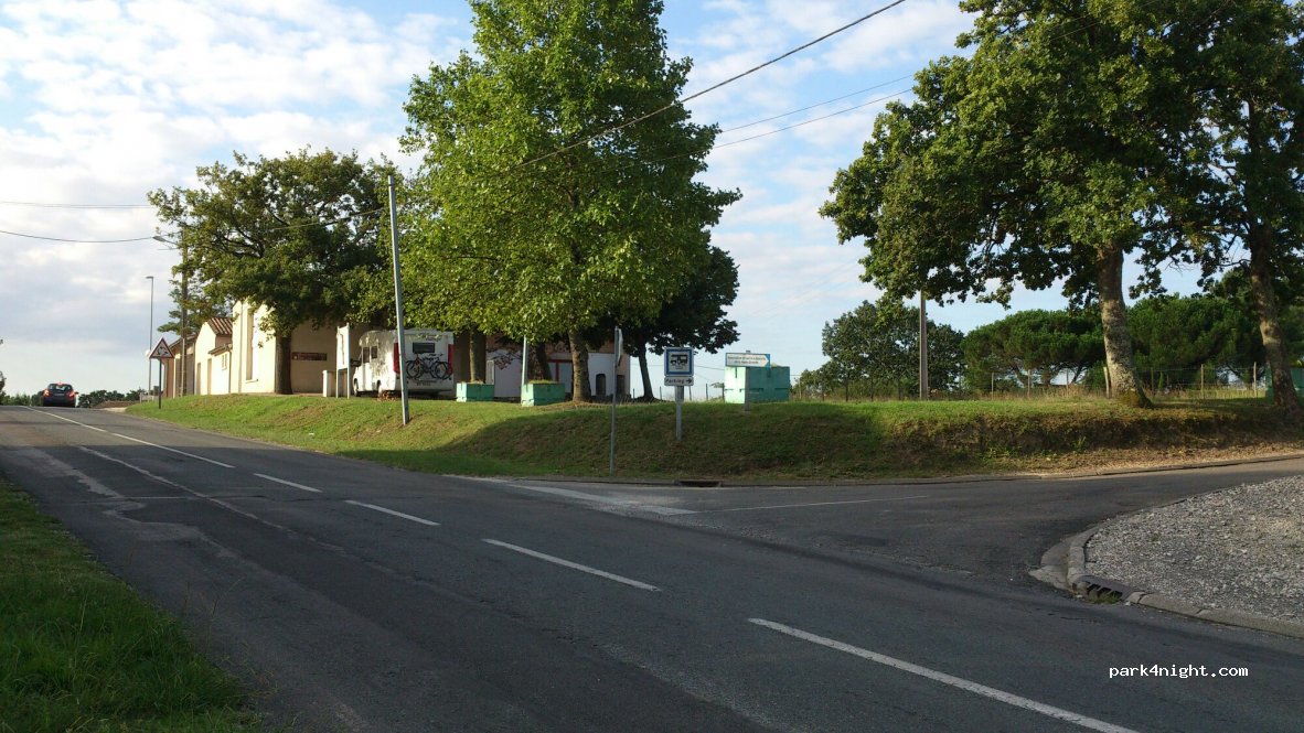(33920) Saint-Savin - 2 Rue de la Ganne — foto 2