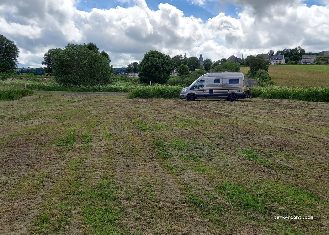 (63420) Anzat-le-Luguet - 13 Route de la Rochette — foto 2