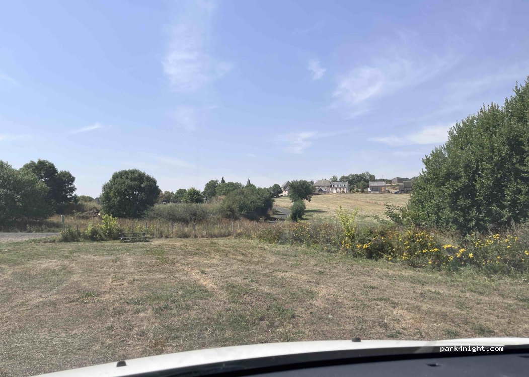 (63420) Anzat-le-Luguet - 13 Route de la Rochette — foto 5