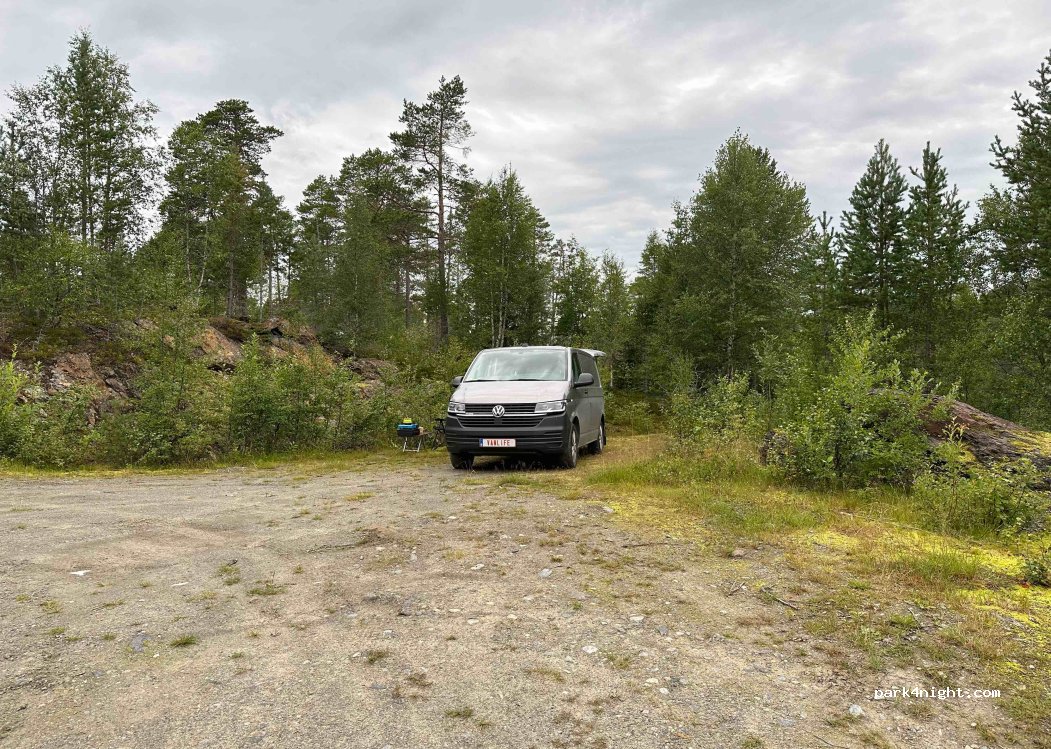 (7520) Markabygd - Unnamed Road — foto