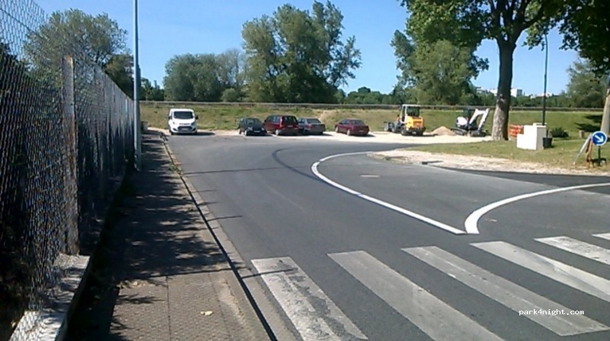(45100) Orléans - 33B Avenue du Champ de Mars — foto