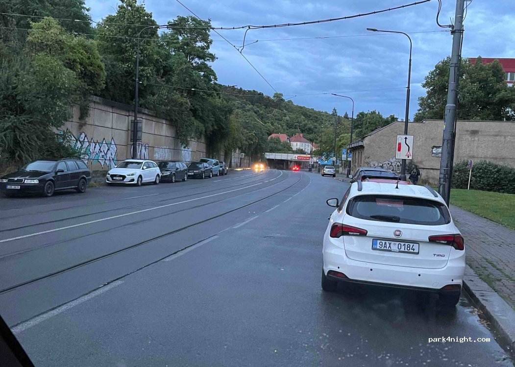 (140 00) Prague - 1388 U Plynárny — foto