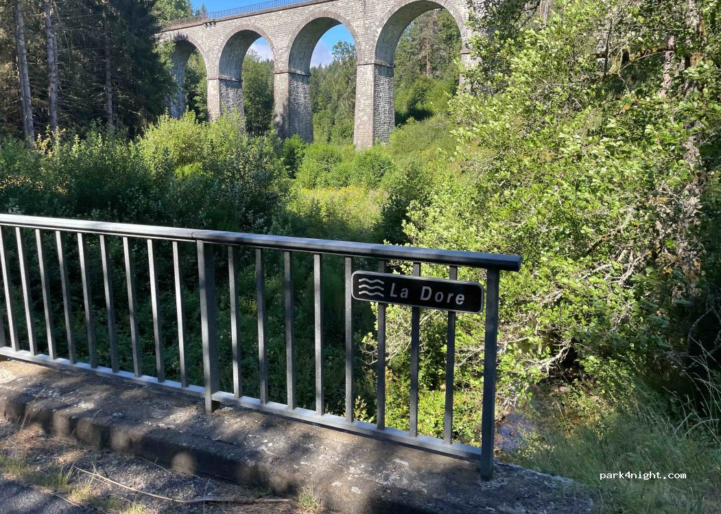 (63220) Saint-Alyre-d'Arlanc - D38 — foto