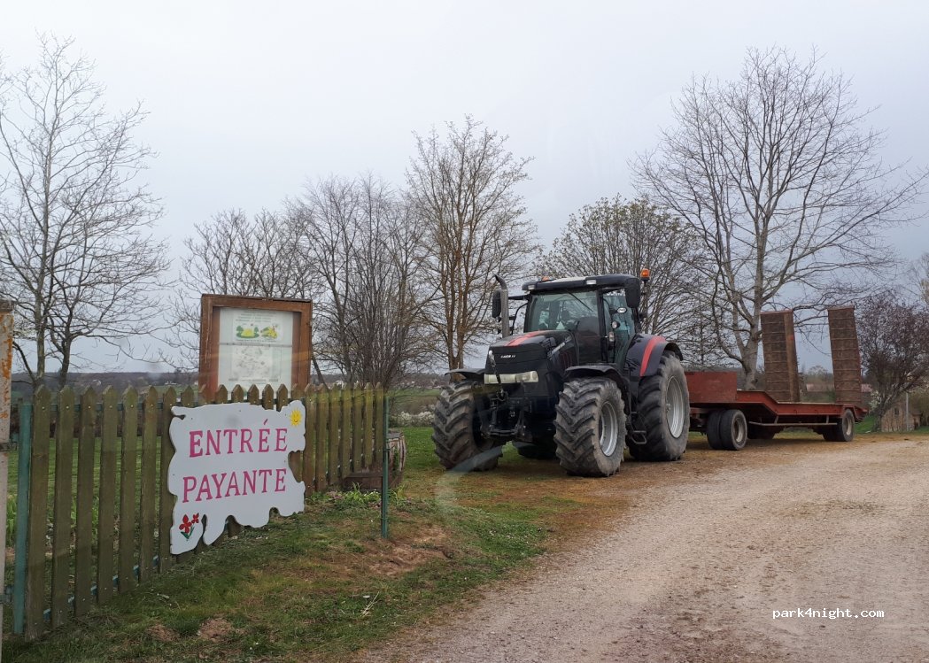(03440) Saint-Hilaire - D136 — foto 3