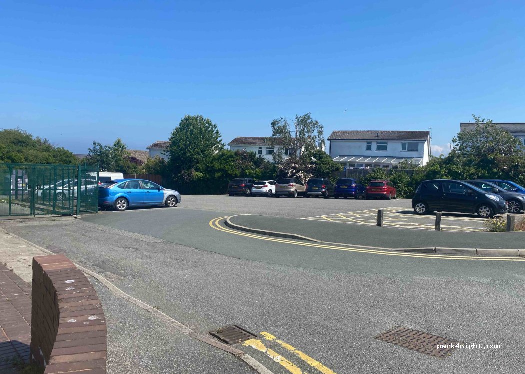 (LL74) Benllech - 11 Min-Yr-Afon — foto