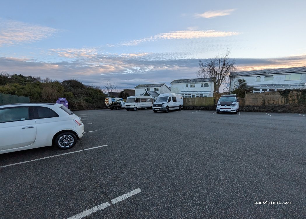 (LL74) Benllech - 11 Min-Yr-Afon — foto 5