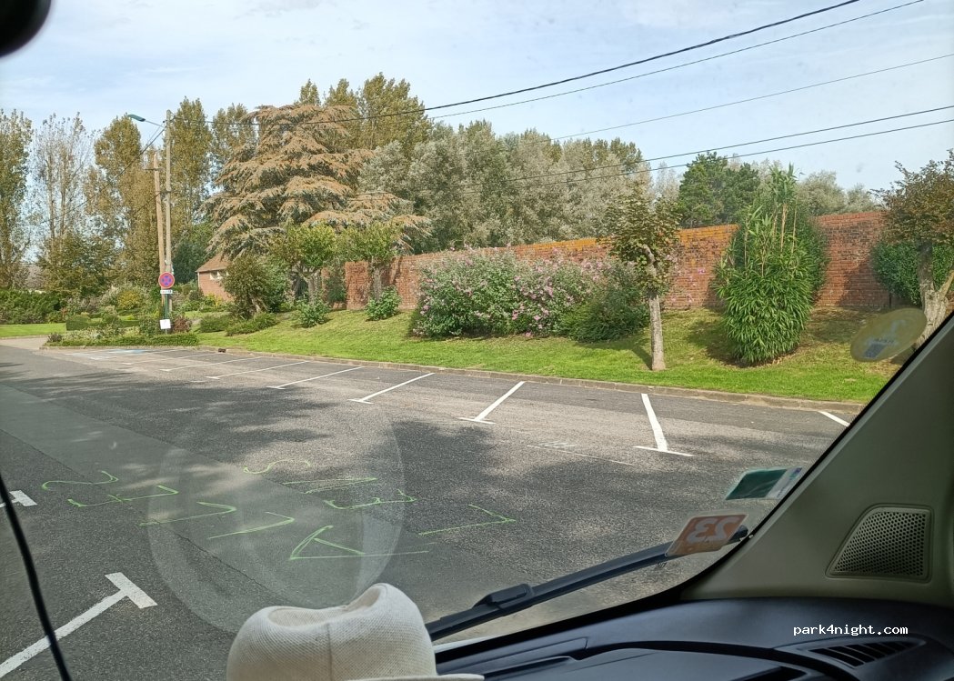 (62780) Cucq - 244 Avenue des Sports — foto 3