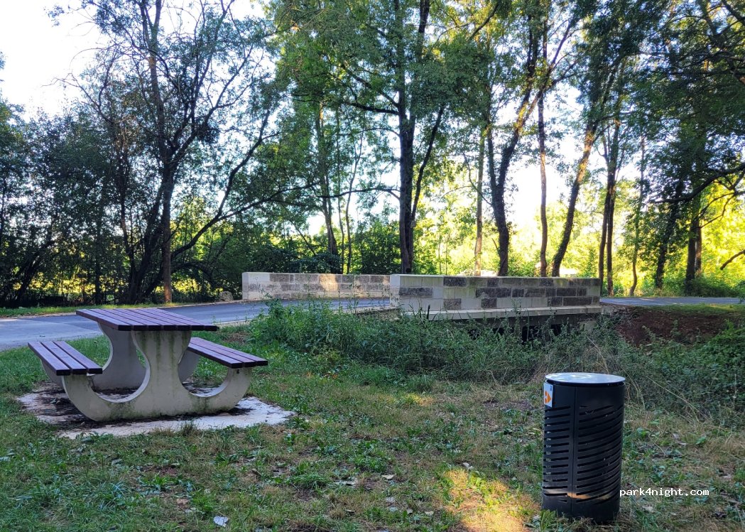 (79110) Chef-Boutonne - 23 Rue du Lavoir — foto 2