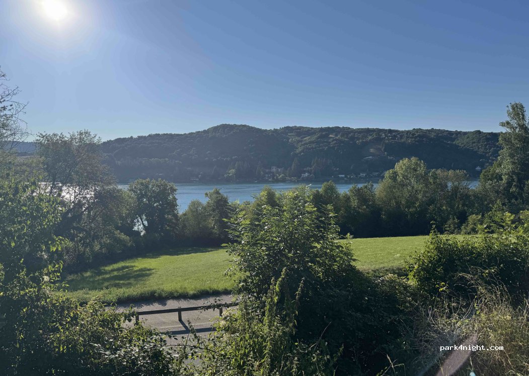 Camping du Lac de Paladru - Le Sans Souci — foto