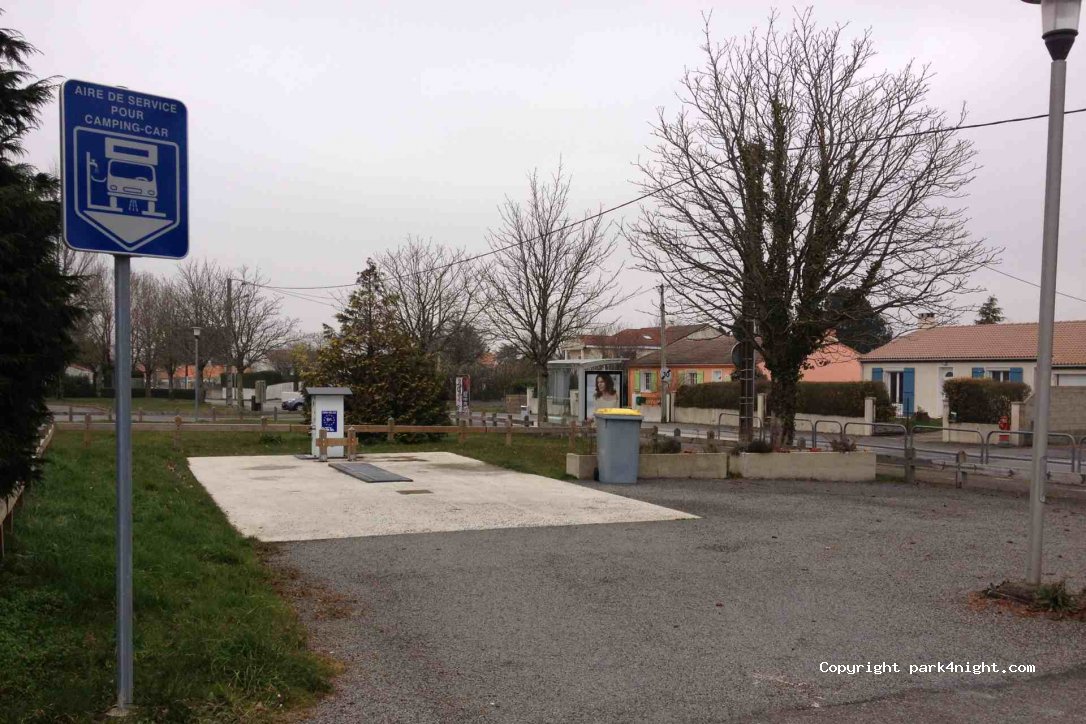 (44840) Les Sorinières - 25-27 Rue des Papillons — foto
