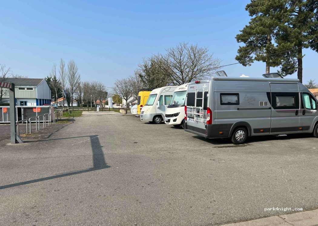 (44840) Les Sorinières - 25-27 Rue des Papillons — foto 3