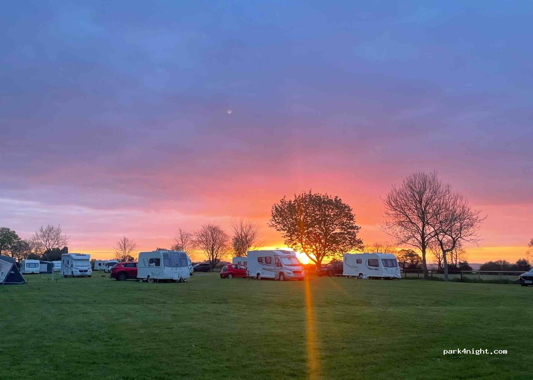 Salisbury Campsite at Bake Farm — foto