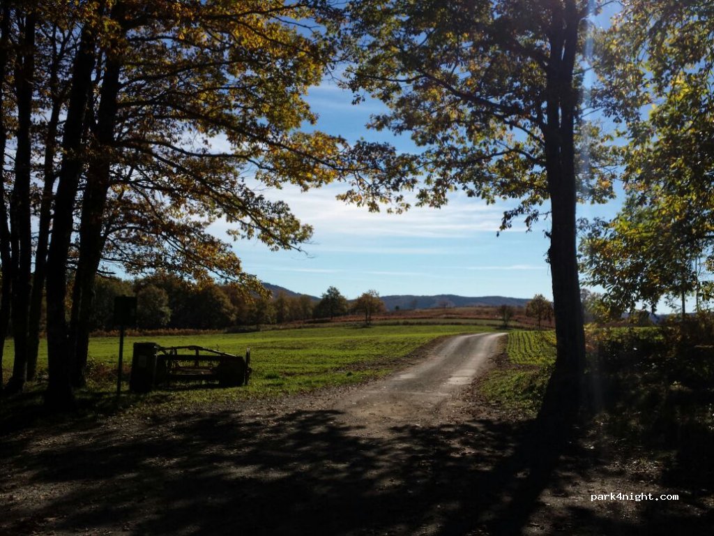 (81320) Nages - Unnamed Road — foto