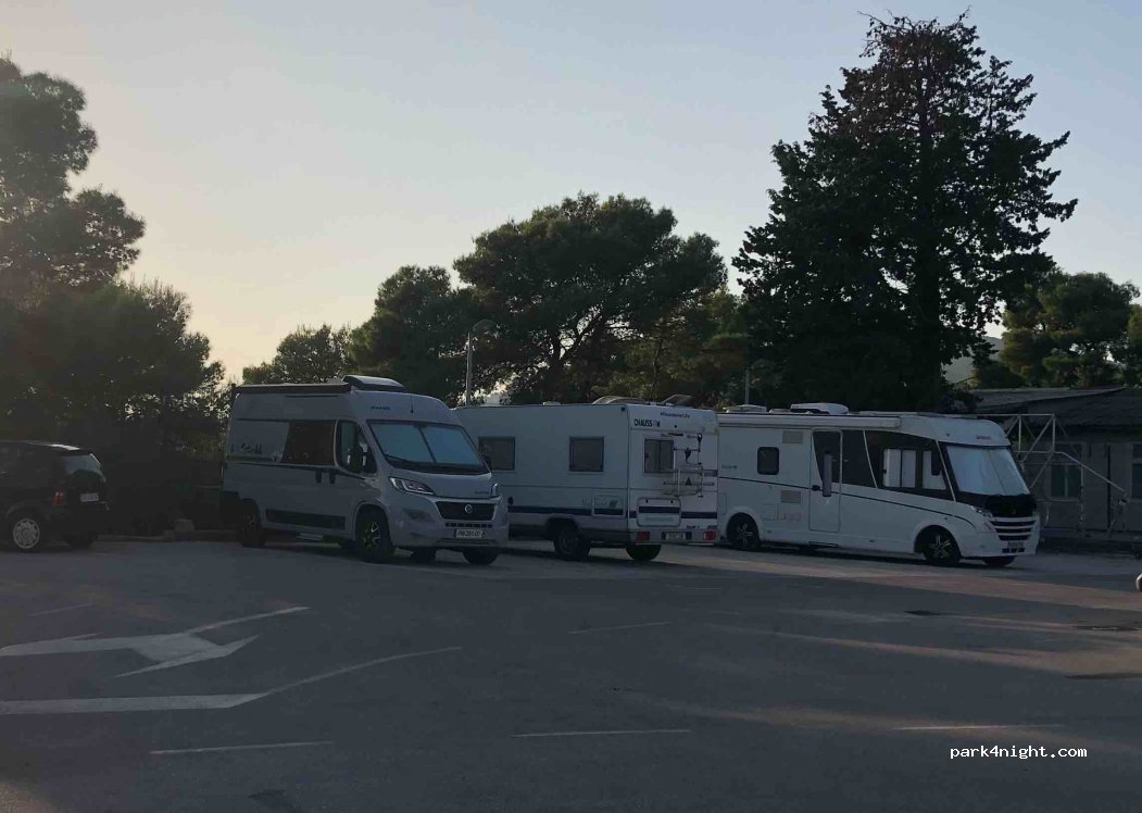 (21220) Trogir - 8 Kralja Tomislava — foto 3