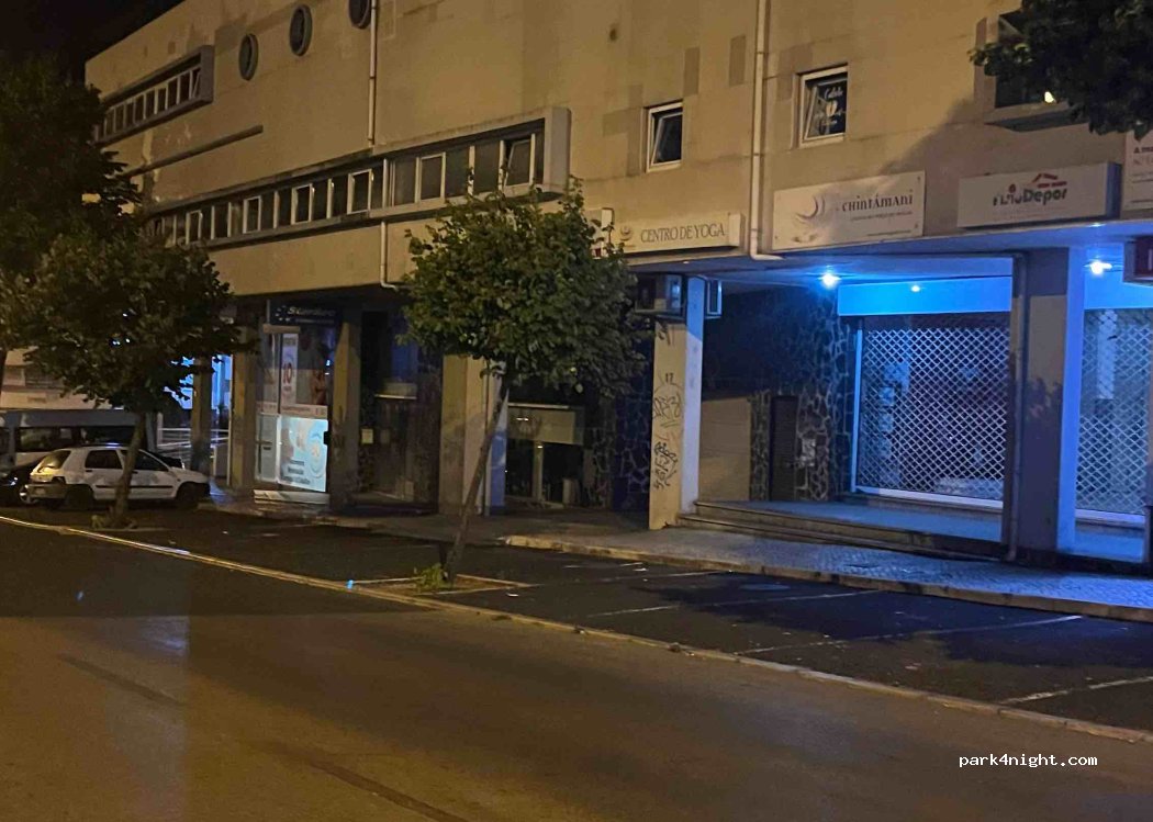 (2795-134) Linda-a-Velha - 17 Rua Marcelino Mesquita — foto