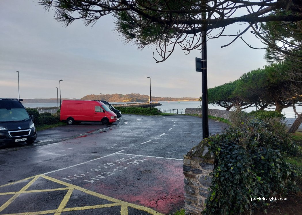 (PL9 9SJ) Plymouth - Unnamed Road — foto