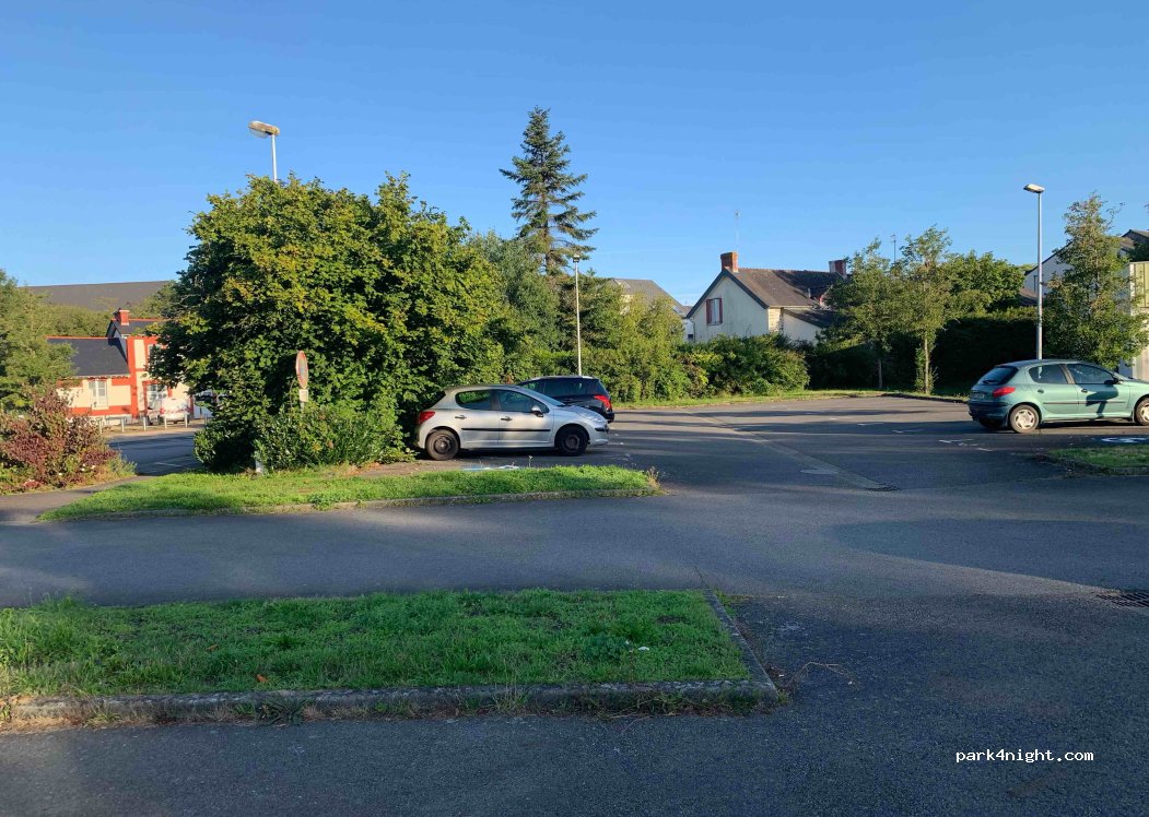 (35770) Vern-sur-Seiche - Rue Laennec — foto