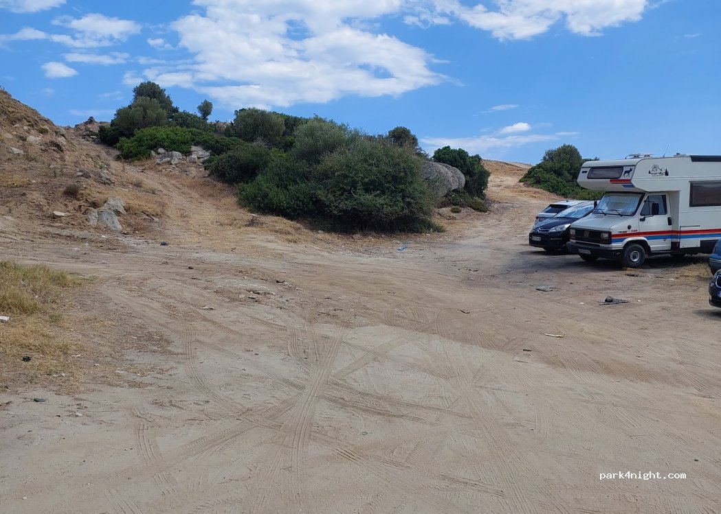 (630 72) Sikia - Unnamed Road — foto