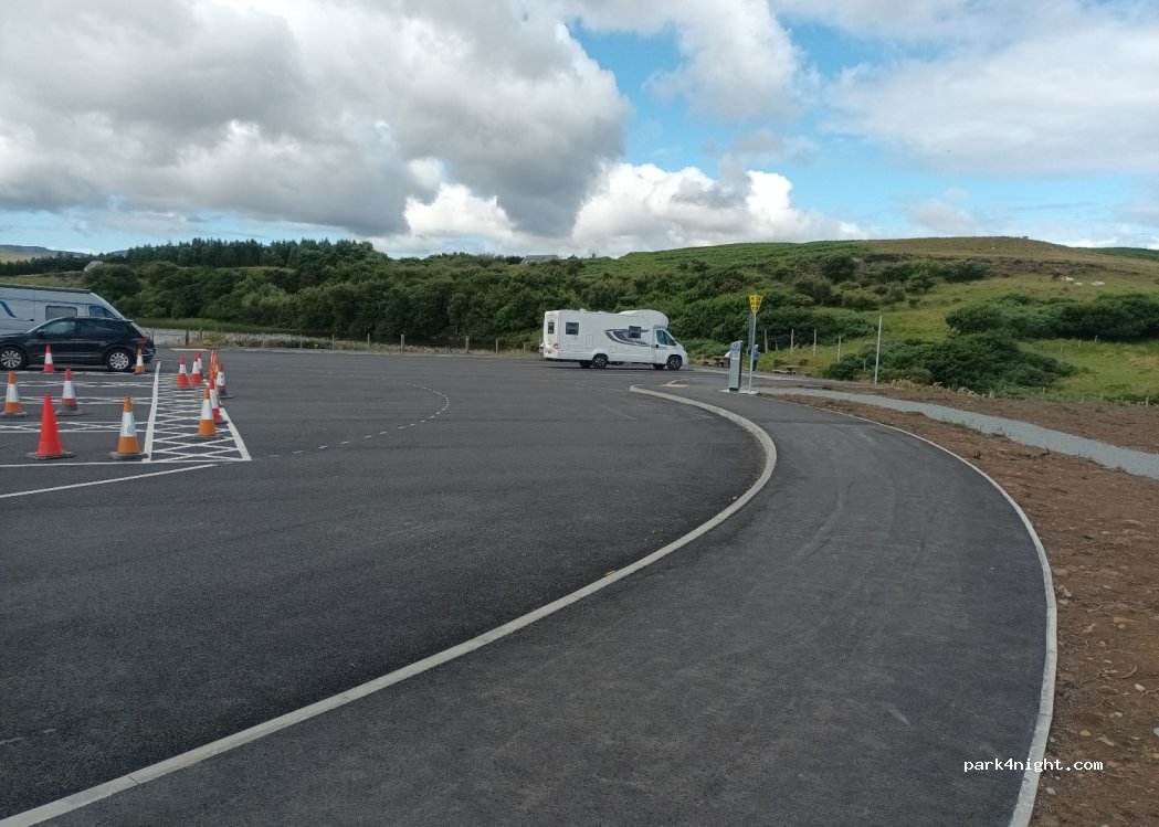 (IV51 9JE) Portree - A855 — foto