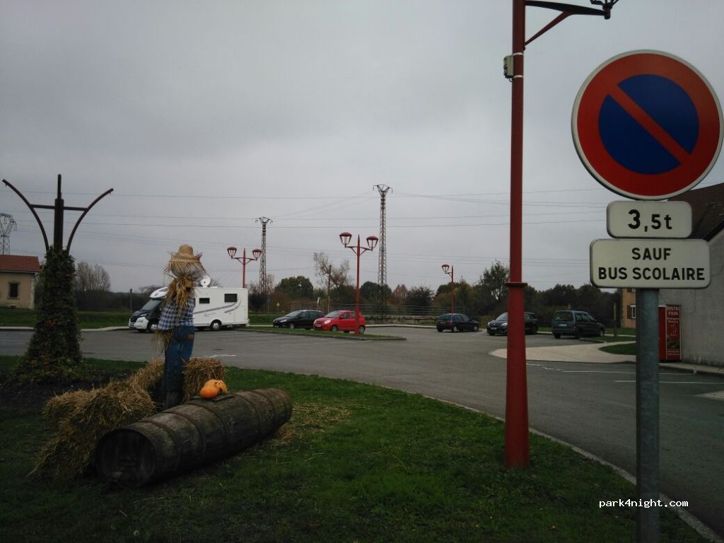 (90140) Froidefontaine - D23 — foto
