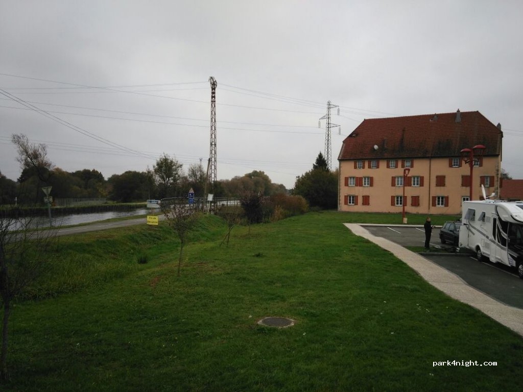 (90140) Froidefontaine - D23 — foto 2