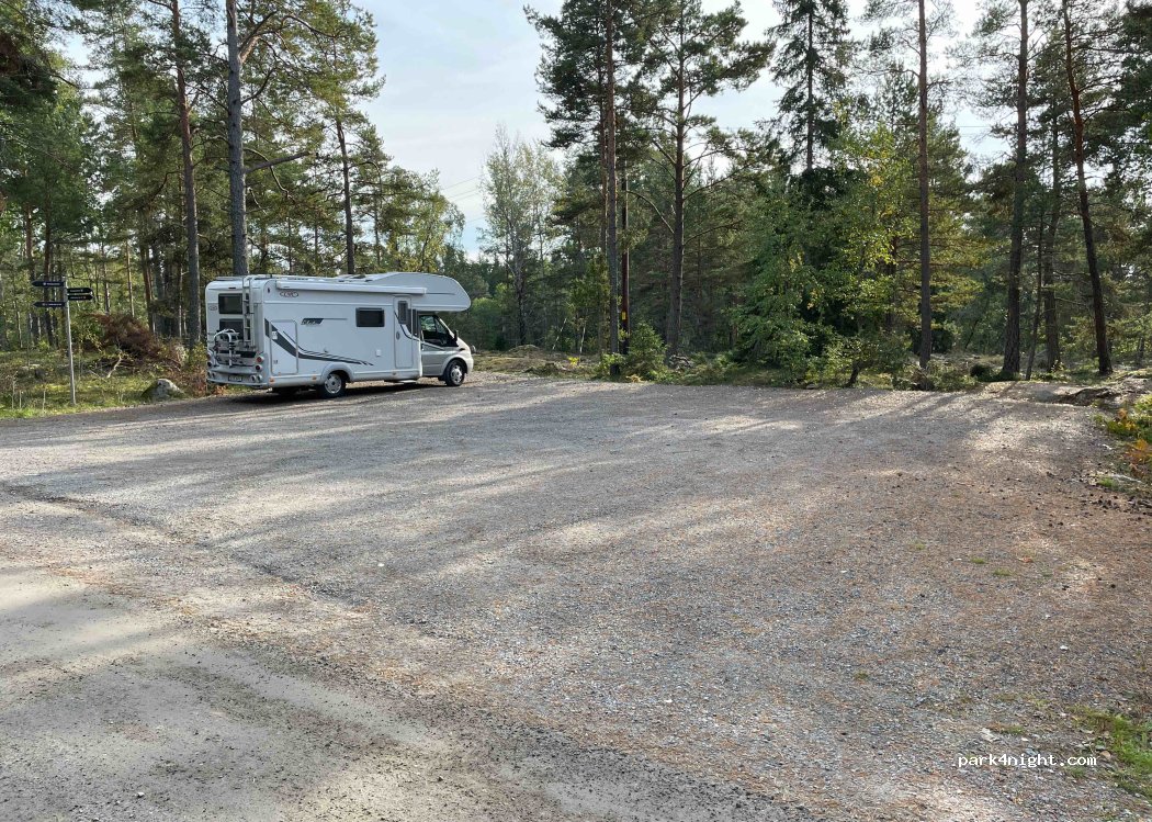 (178 93) Drottningholm - Lambaruddsvägen — foto 2