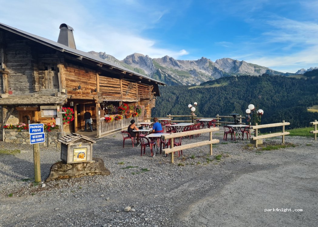 (74450) Le Grand-Bornand - 1582 Route du Croix — foto 2