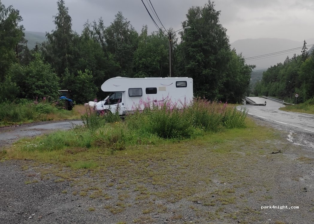 (3632) Uvdal - 7 Bakkanvegen — foto