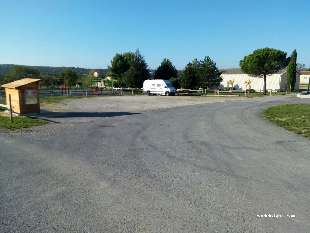 (07700) Saint-Remèze - La Boisserelle — foto