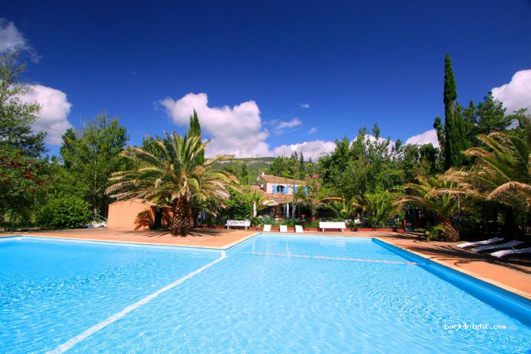 Camping La Peiriere — foto