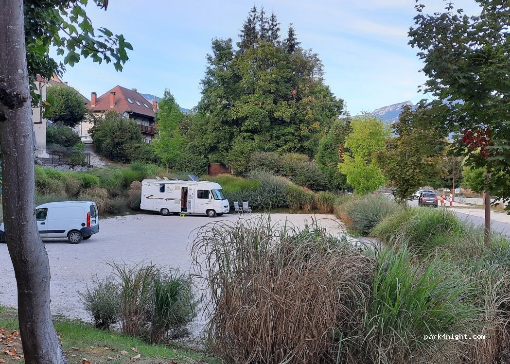 (73360) Les Échelles - 98 Chemin de Mandrin — foto 3