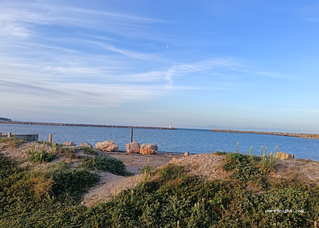 (11370) Leucate - 1 Avenue Pierre Racine — foto 5