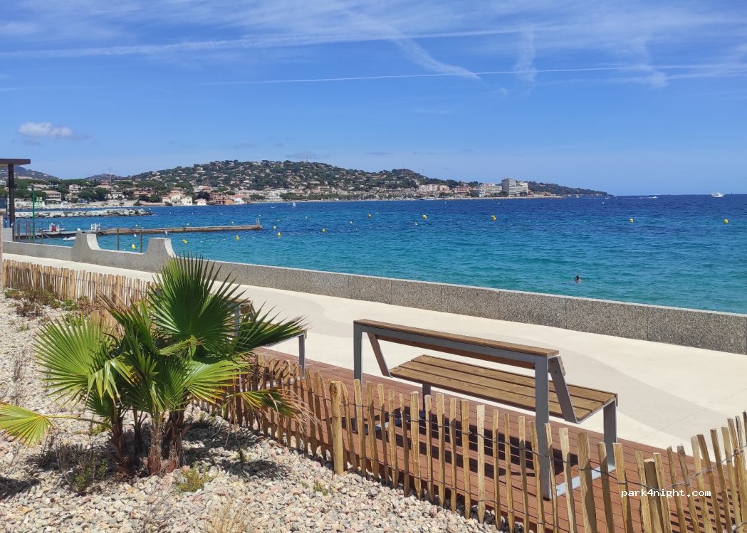 (83120) Sainte-Maxime - 8 Avenue Raoul Nordling — foto 2