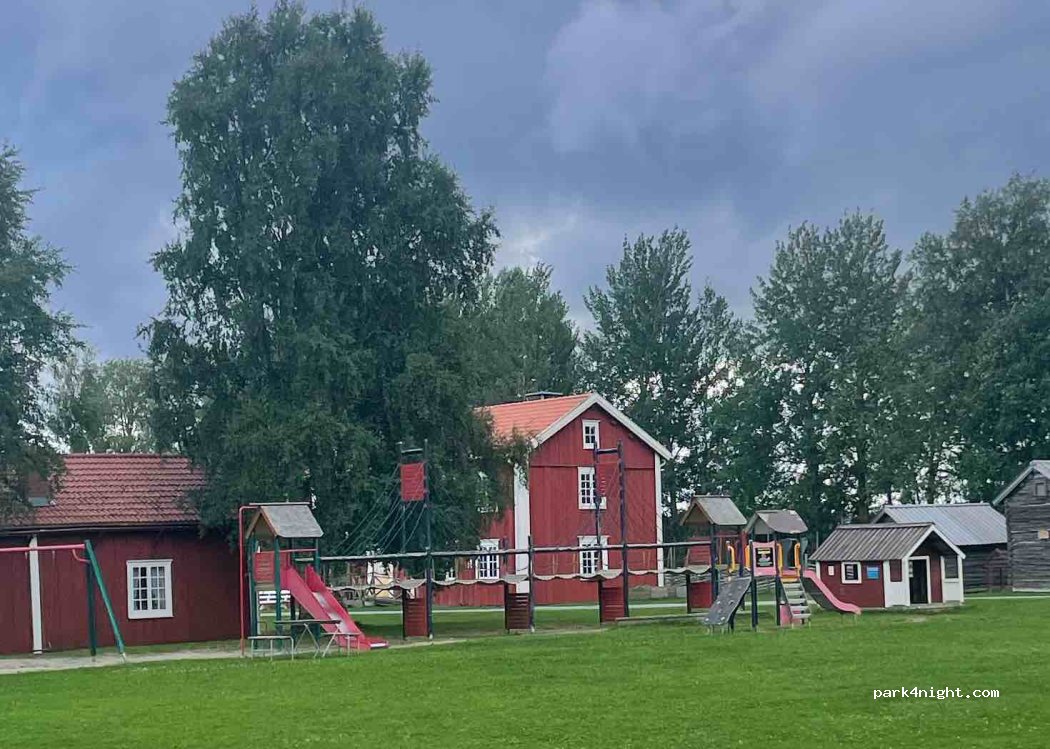 (833 35) Strömsund - 1 Kyrkgatan — foto 3