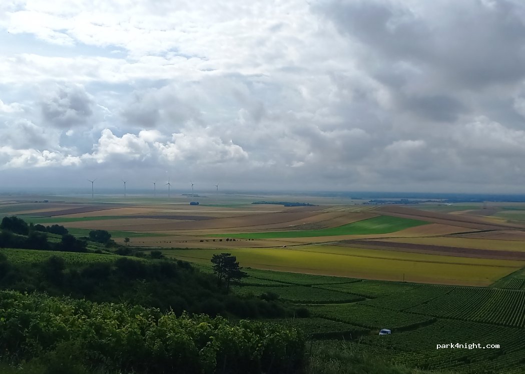 (51260) La Celle-sous-Chantemerle - — foto 3