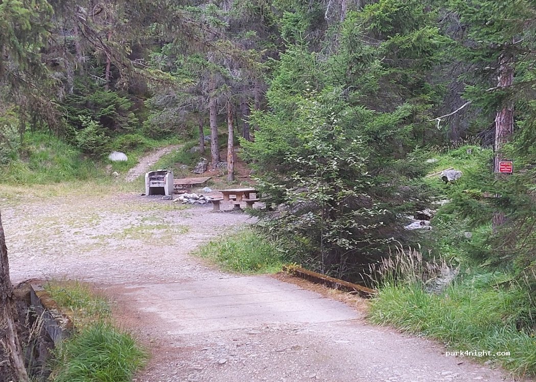 (73210) La Plagne-Tarentaise - Unnamed Road — foto