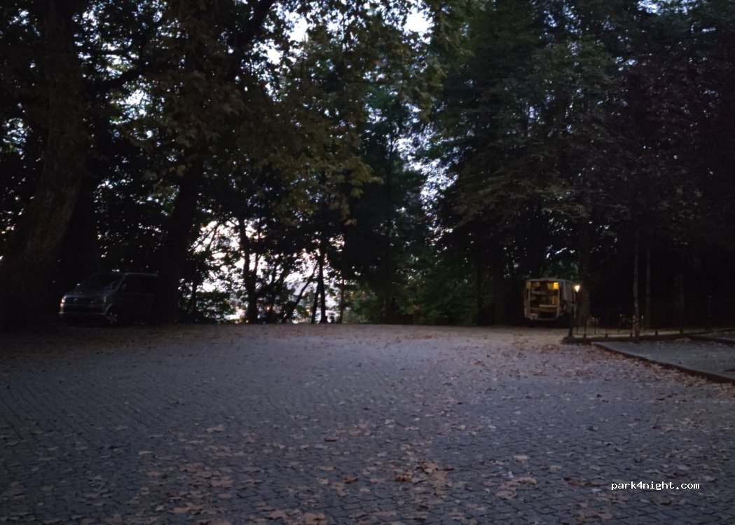 (4715) Braga - 77 Estrada de São Pedro — foto