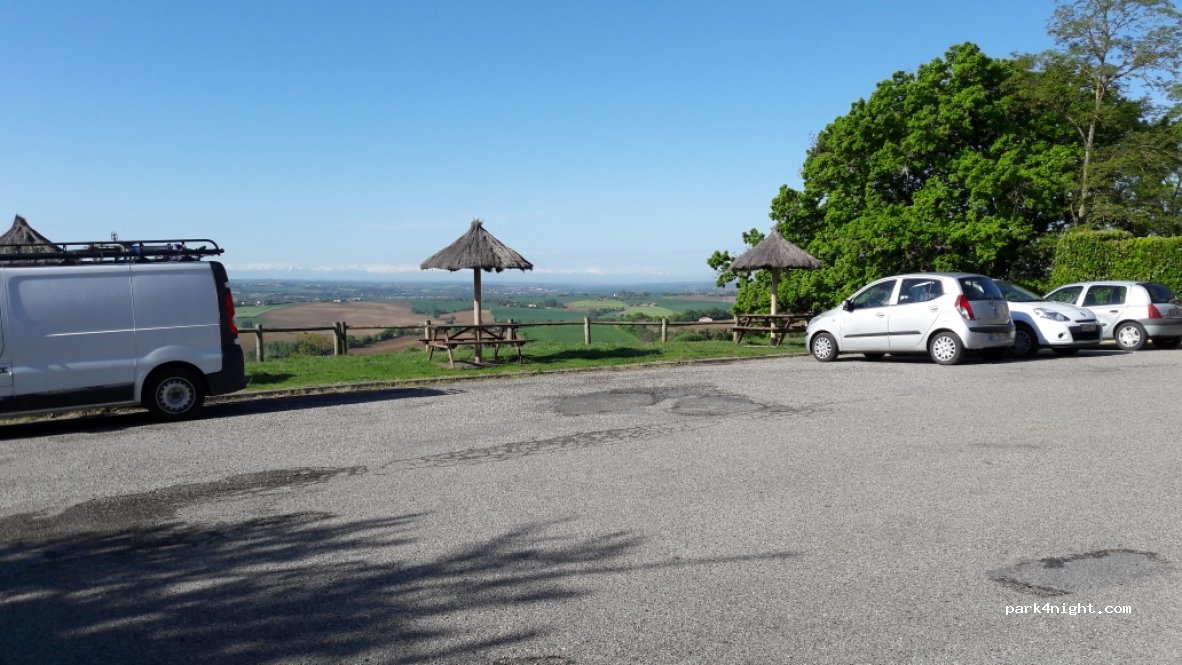 (31530) Le Castera - 90 Route de Lévignac — foto