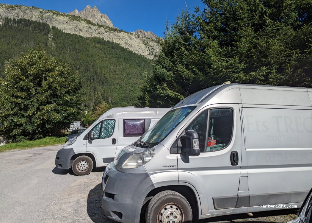 (74400) Chamonix-Mont-Blanc - 43 Chemin des Courtes — foto 2