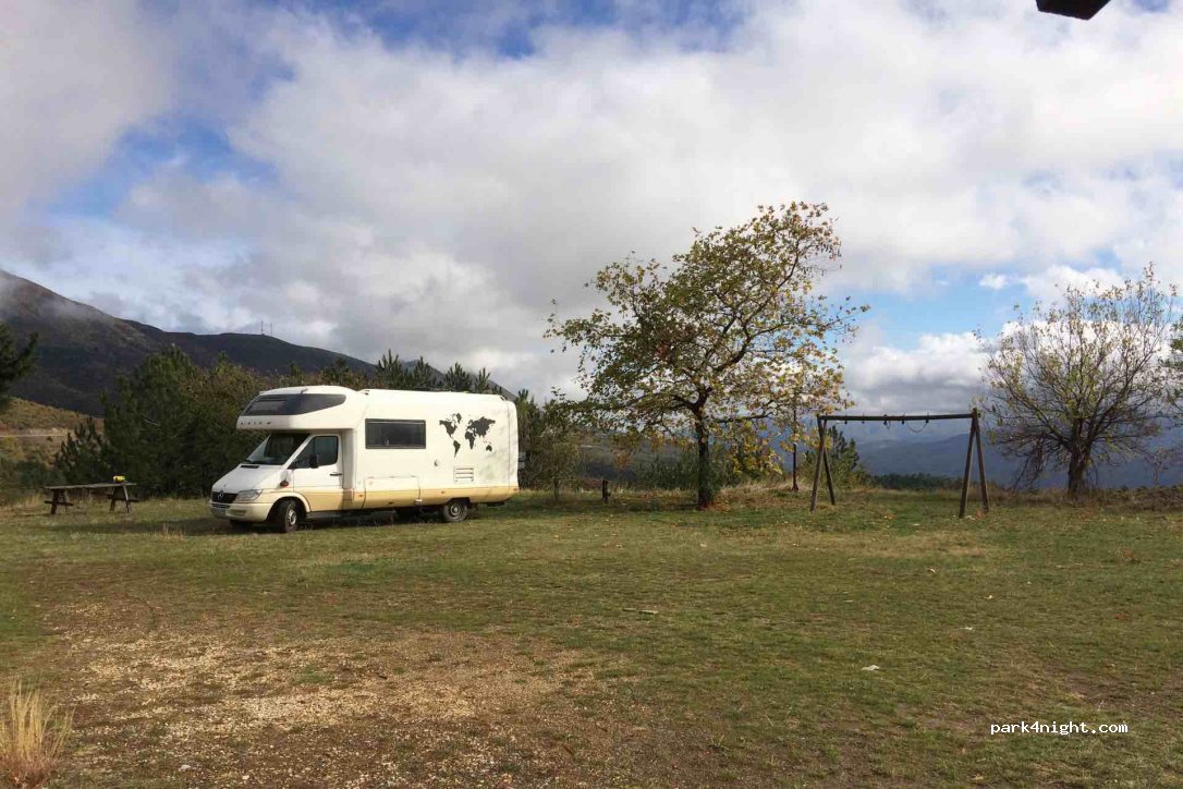 (422 00) Trigona - 106 Ethniki Odos Trikalon Ioanninon — foto 3