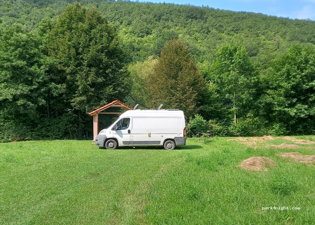 Kamp Vasva & Hazim — foto