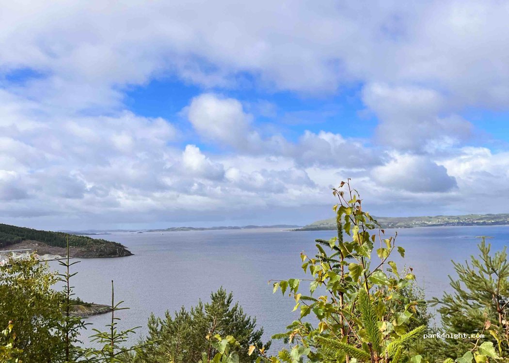 (4120) Tau - Fiskåvegen — foto