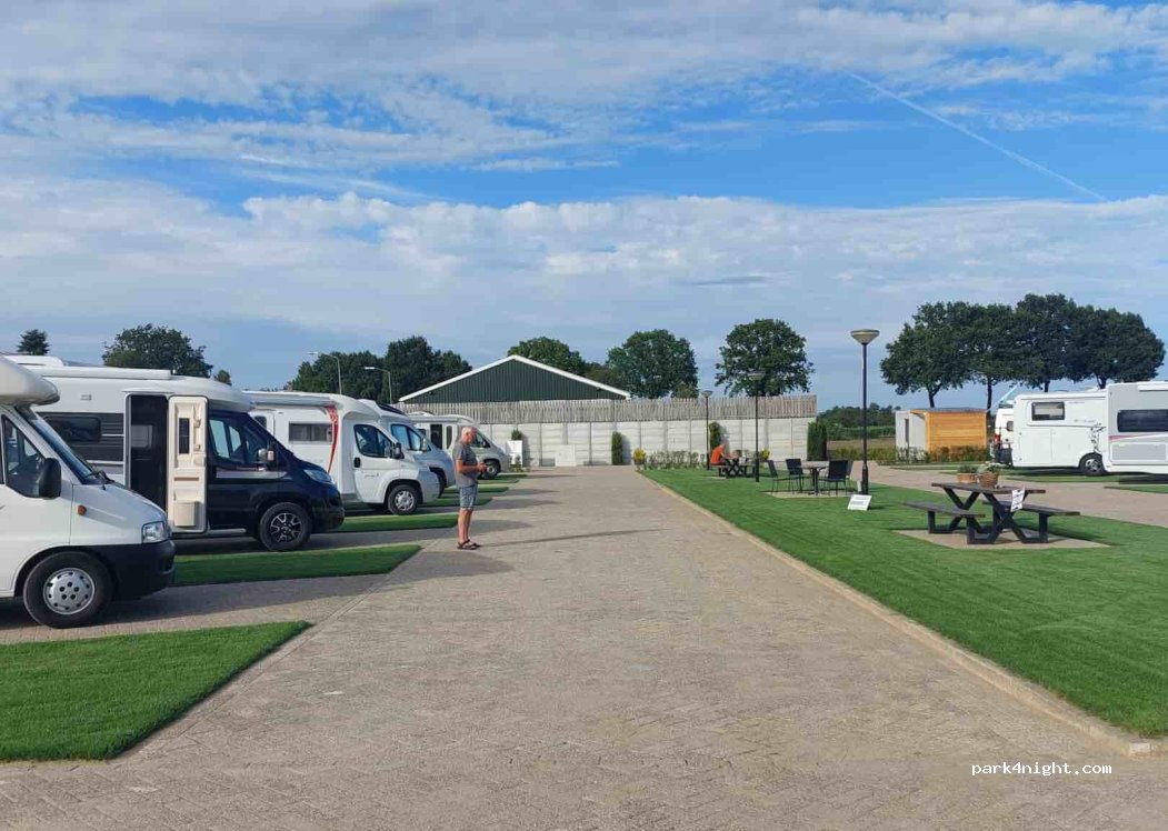 (4882 NN) Zundert  Noord-Brabant - Kerkhofstraat 3 — foto 2
