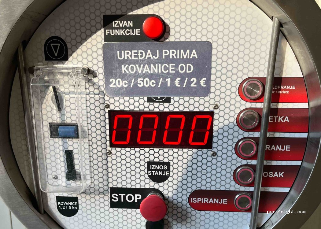 (22300) Knin - 108 Ulica kralja Zvonimira — foto 2