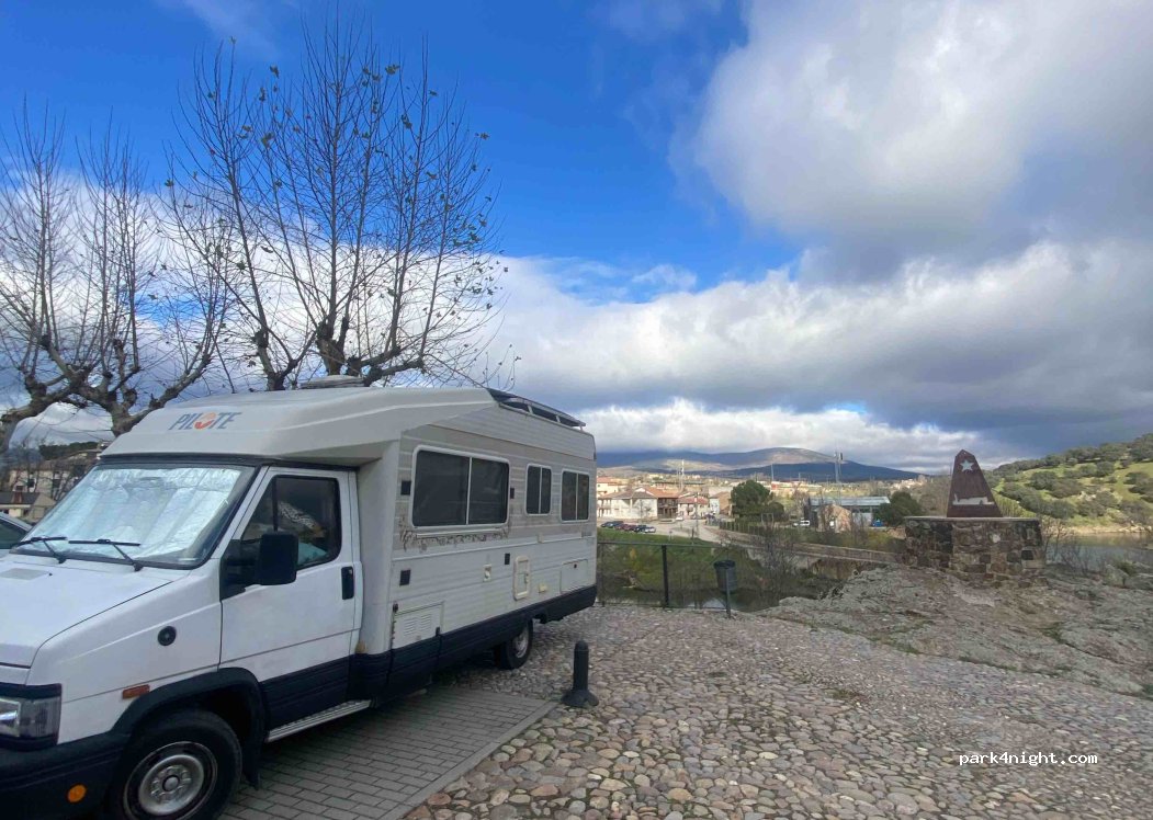 (28730) Buitrago del Lozoya - 9 Calle de la Carretilla — foto 2