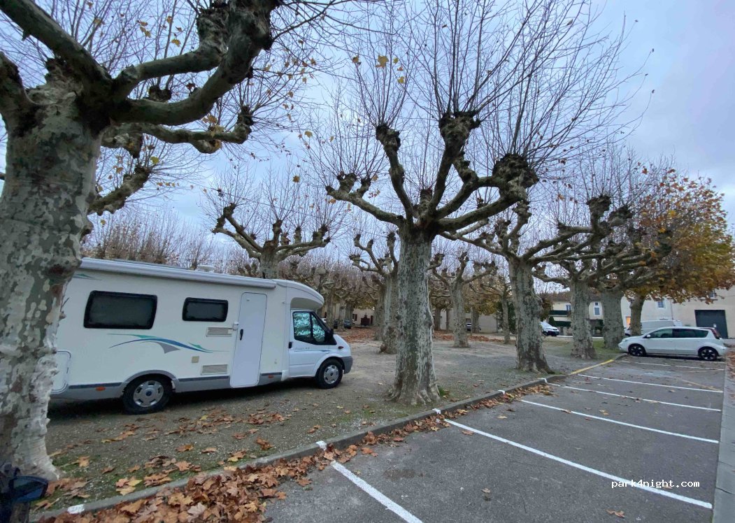 (11400) Mas-Saintes-Puelles - 5-6 Place Antoine Monier — foto 3